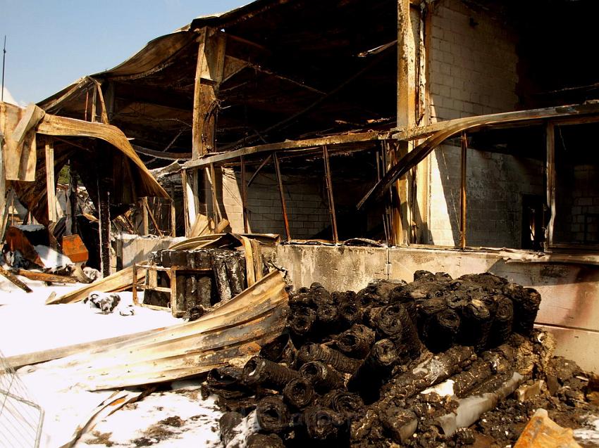 Feuer Halle Siegburg Gewerbegebiet Zange P082.JPG